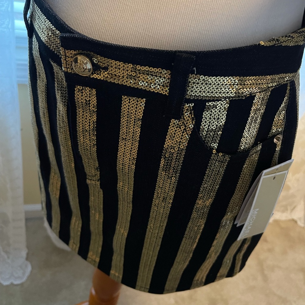 Black/Gold mini skirt